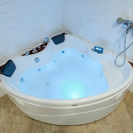 Ferienwohnung El Triangulo Del Arte - Jacuzzi Madrid Exterior foto